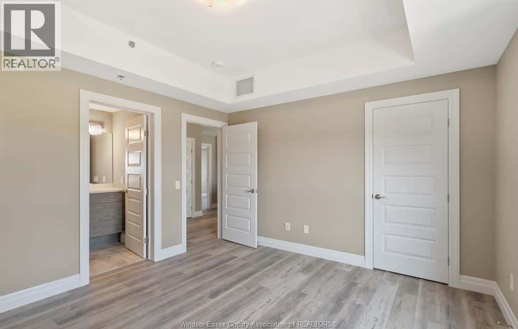 Windsor — Windsor - Photo 3 of 18