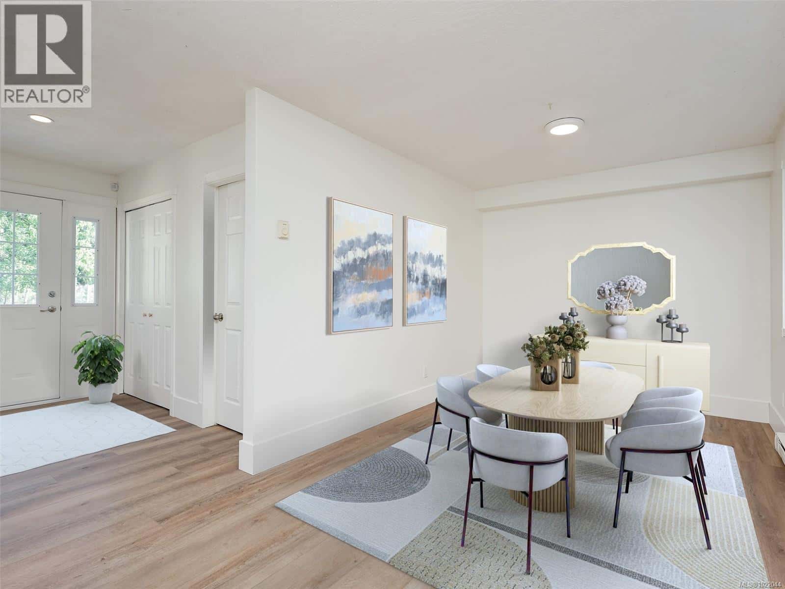 690 Shawnigan Lake Rd — Shawnigan Lake, British Columbia - Photo 4 of 53