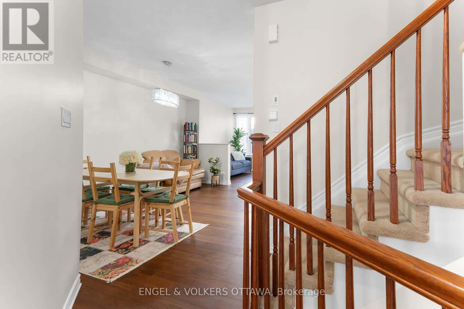 Ottawa — Ottawa - Photo 5 of 39