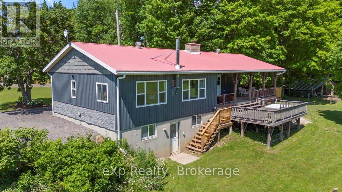 122668 GREY ROAD 9 — West Grey, Ontario - Photo 2 of 36