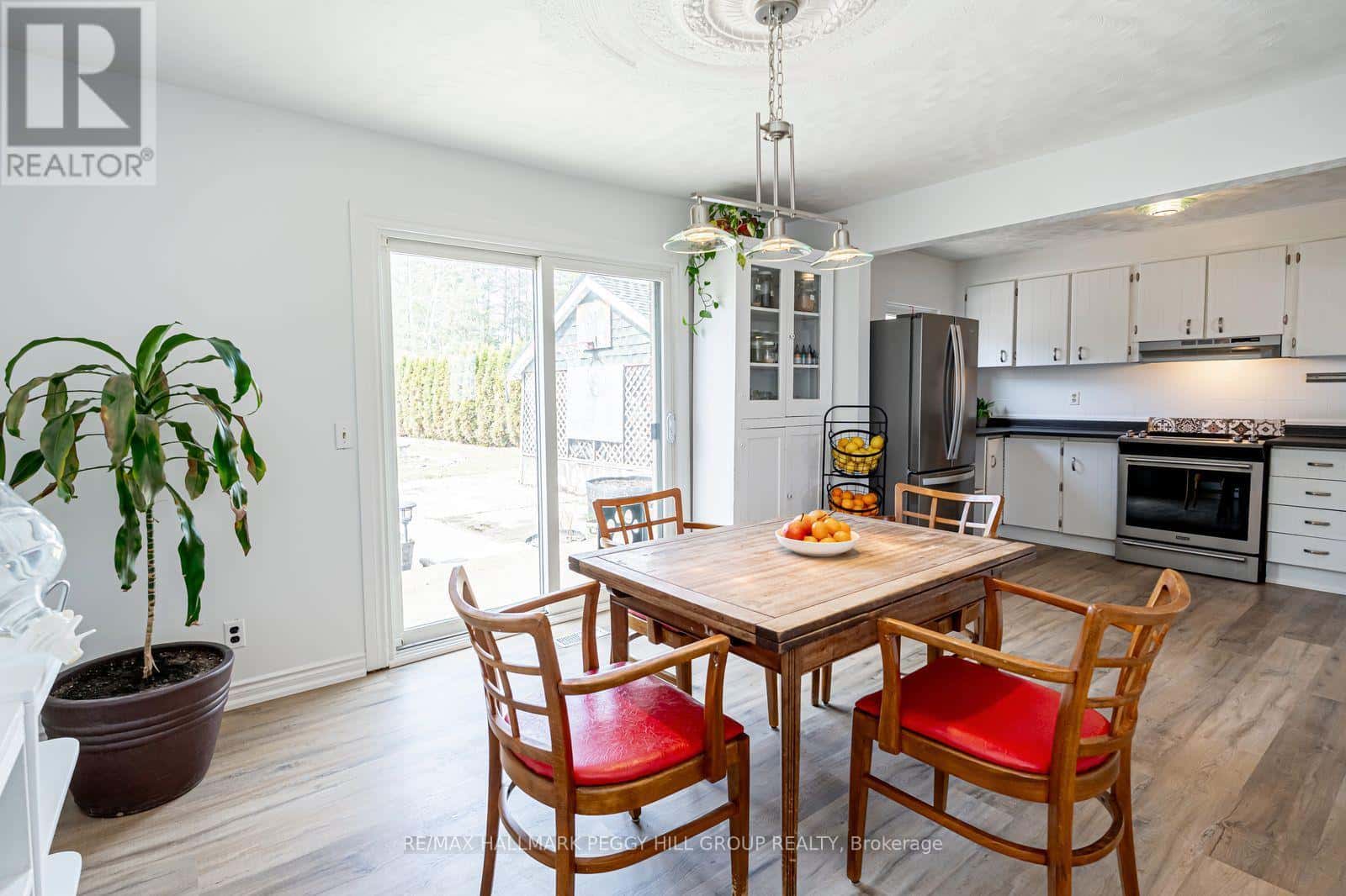 187 MILL STREET — Essa (Angus) - Photo 3 of 22