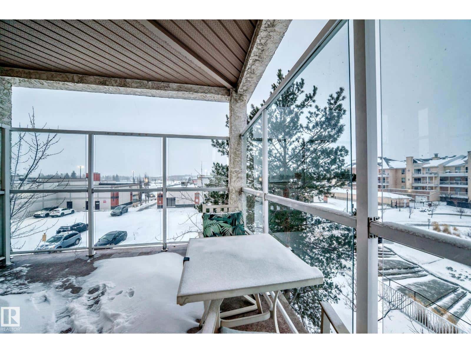 Edmonton — Edmonton - Photo 2 of 70