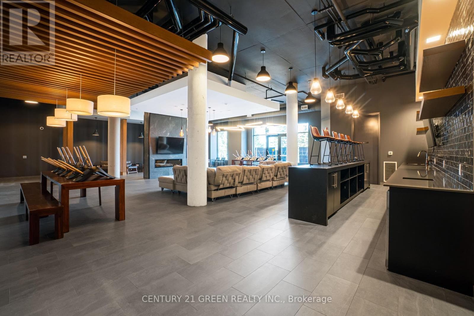 Waterloo — Waterloo - Main photo