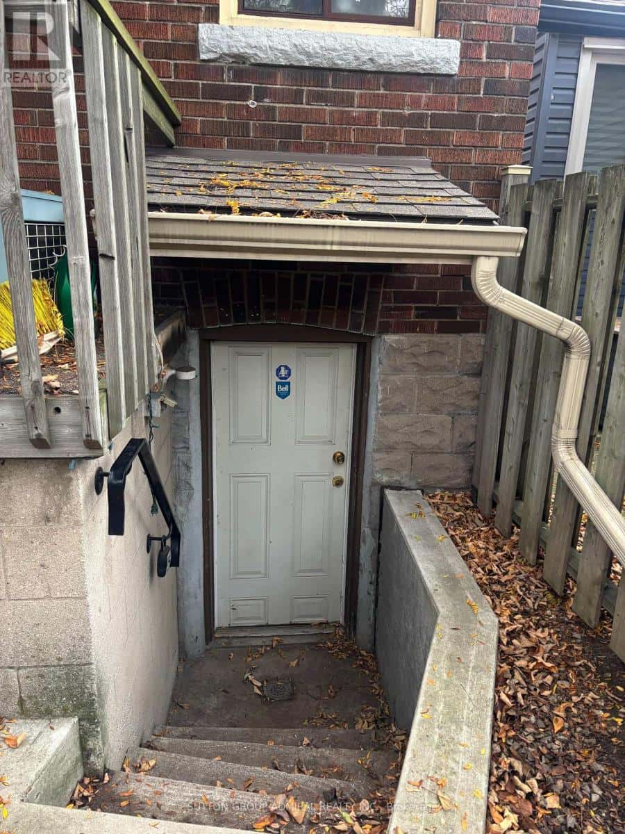 Hamilton (Central) — Hamilton (Central) - Photo 3 of 4