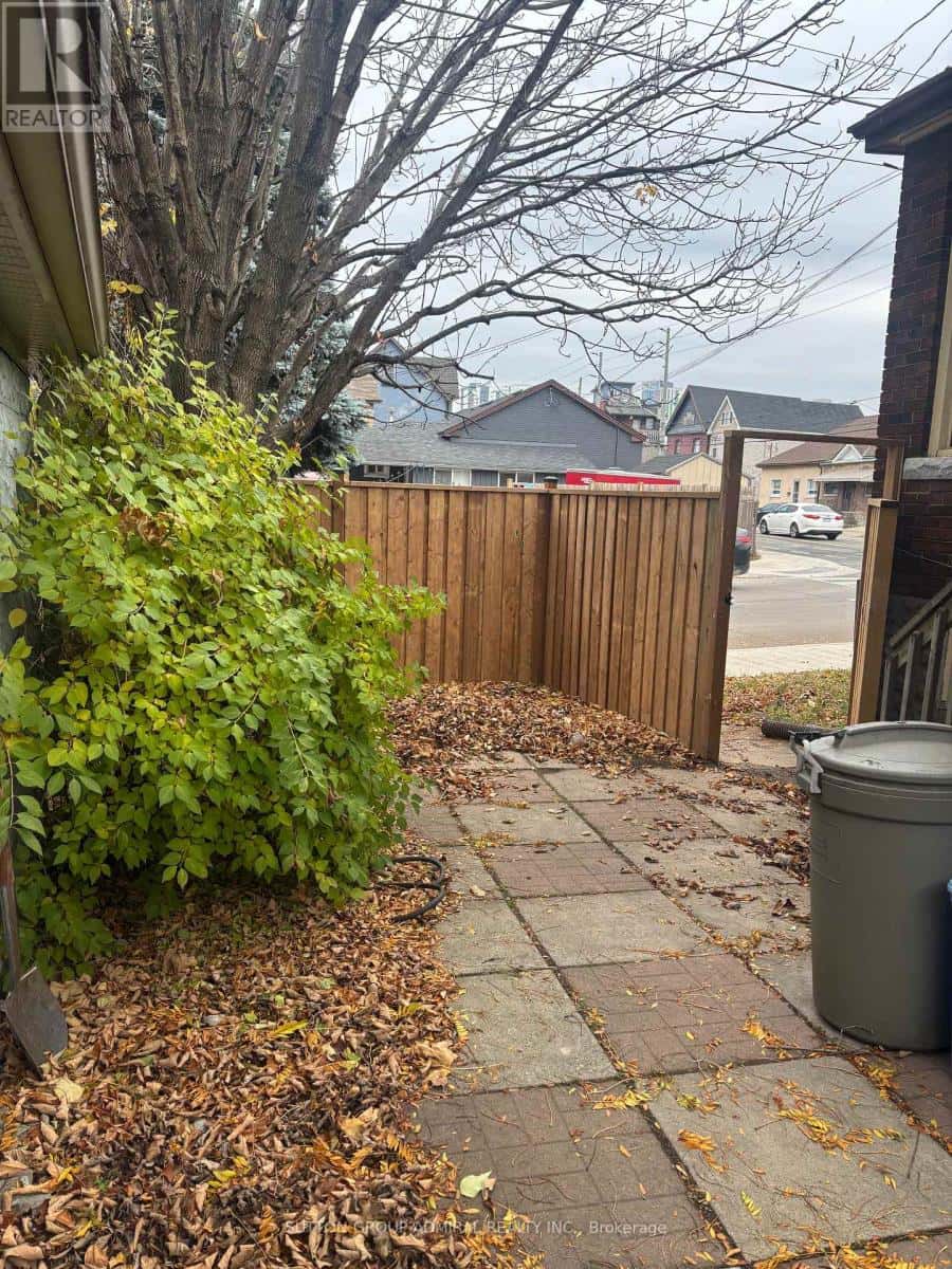 Hamilton (Central) — Hamilton (Central) - Photo 4 of 4