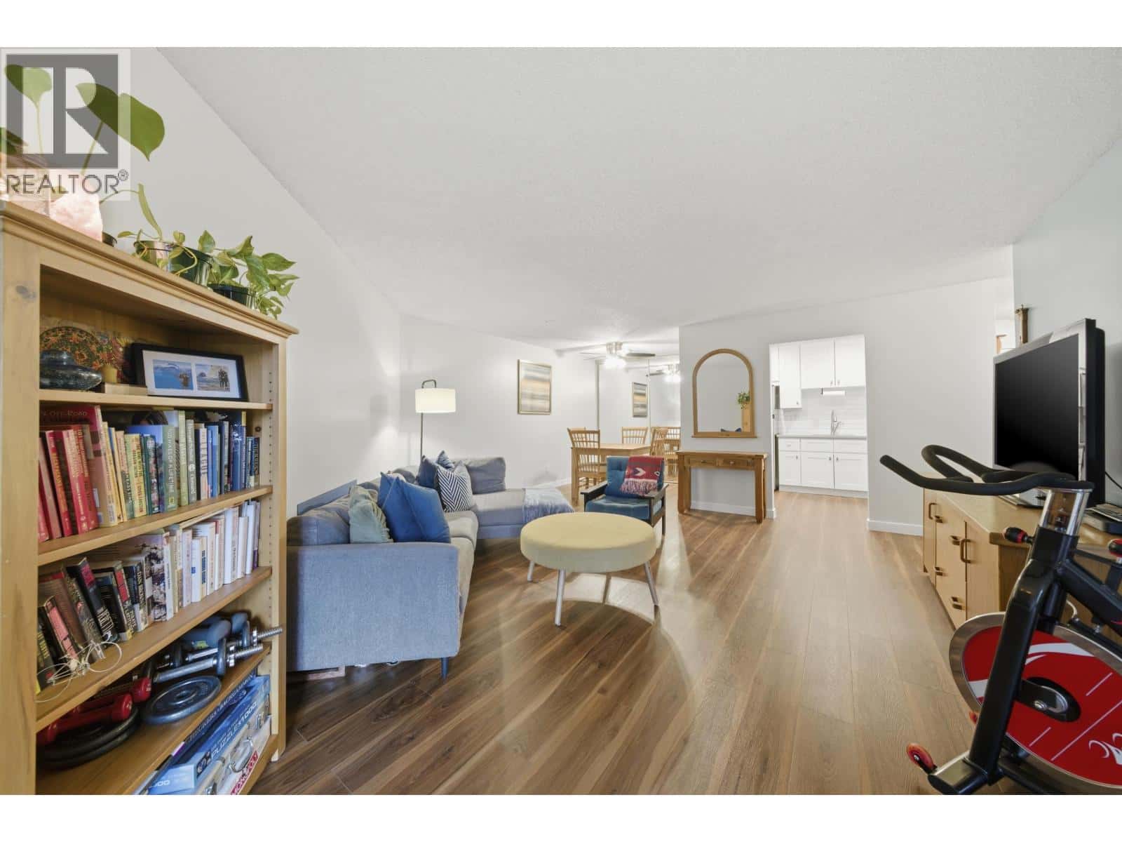 Richmond — Richmond - Photo 3 of 22