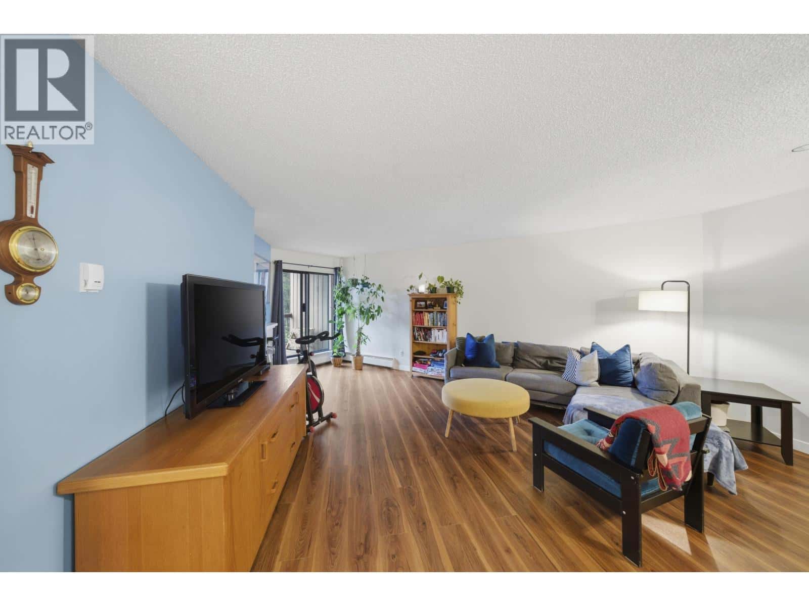 Richmond — Richmond - Photo 2 of 22