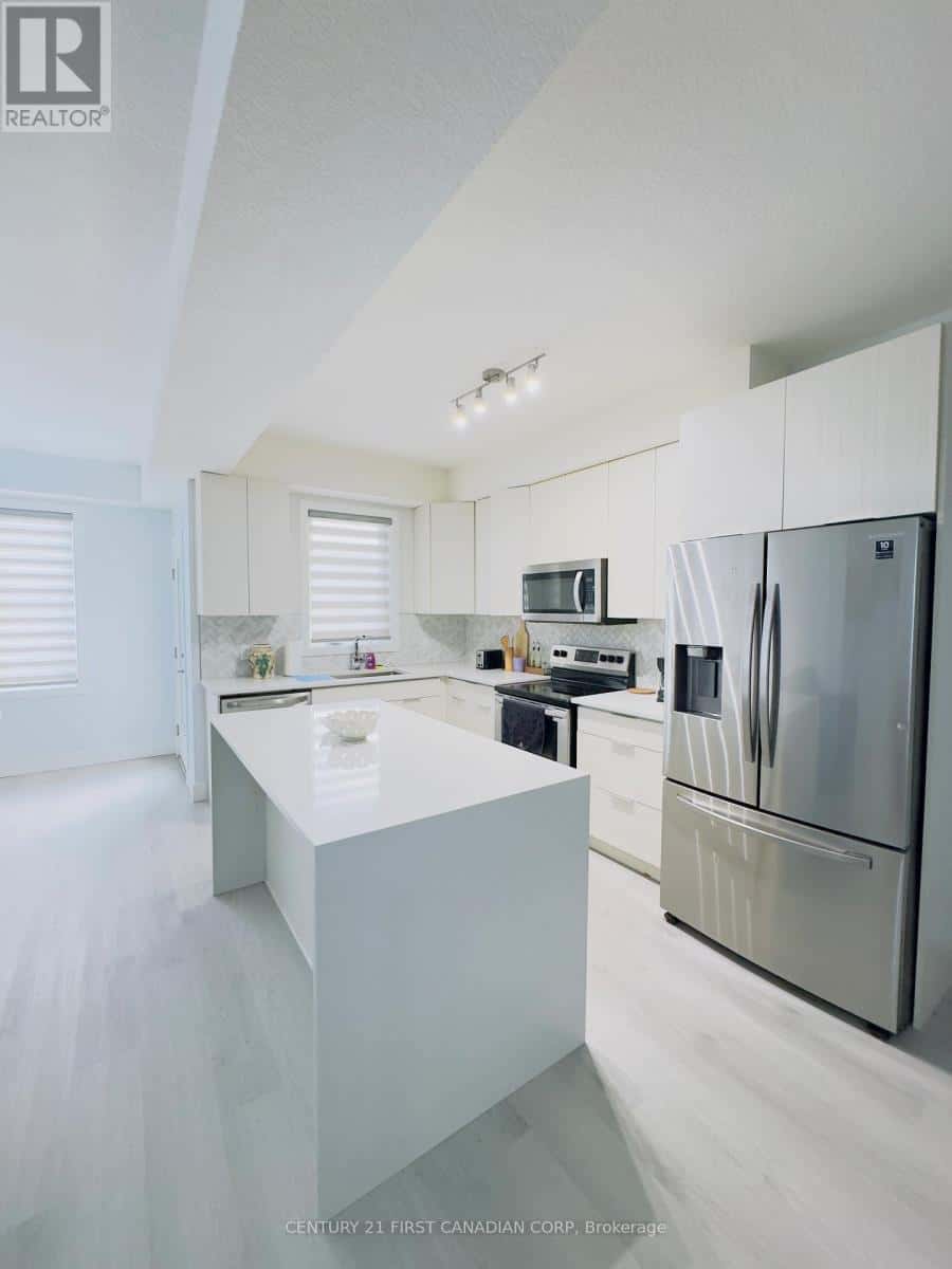 London South (South W) — London South (South W) - Photo 2 of 24