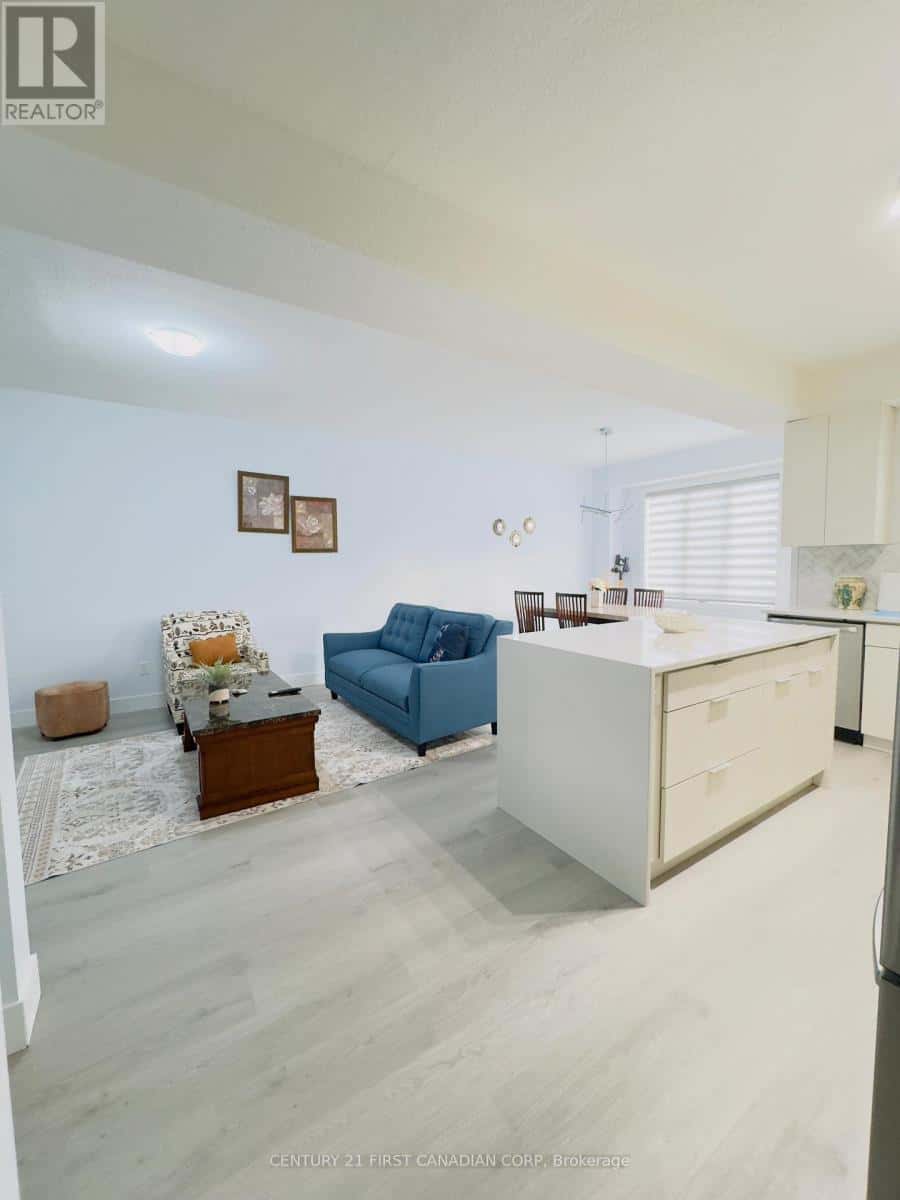 London South (South W) — London South (South W) - Photo 4 of 24