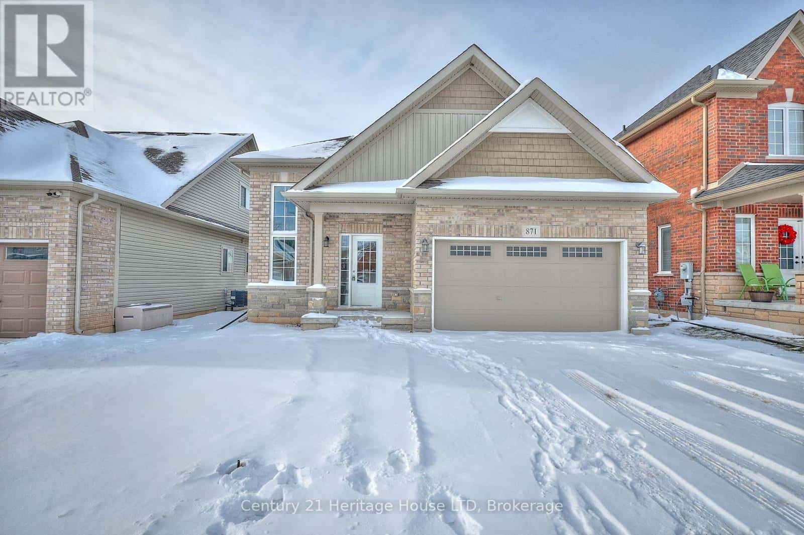 871 BURWELL STREET — Fort Erie (Lakeshore), Ontario - Photo 2 of 23