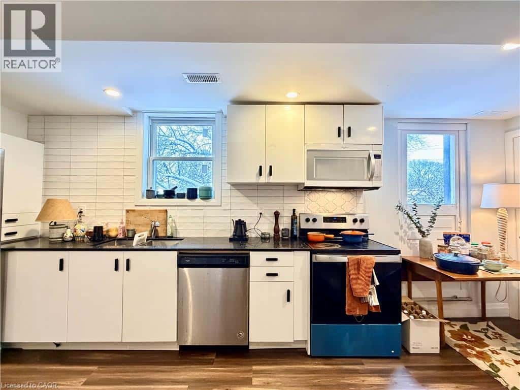 Kitchener — Kitchener - Photo 3 of 17