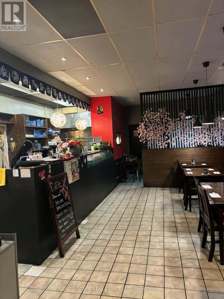 Toronto (Milliken) — Toronto (Milliken) - Photo 4 of 8