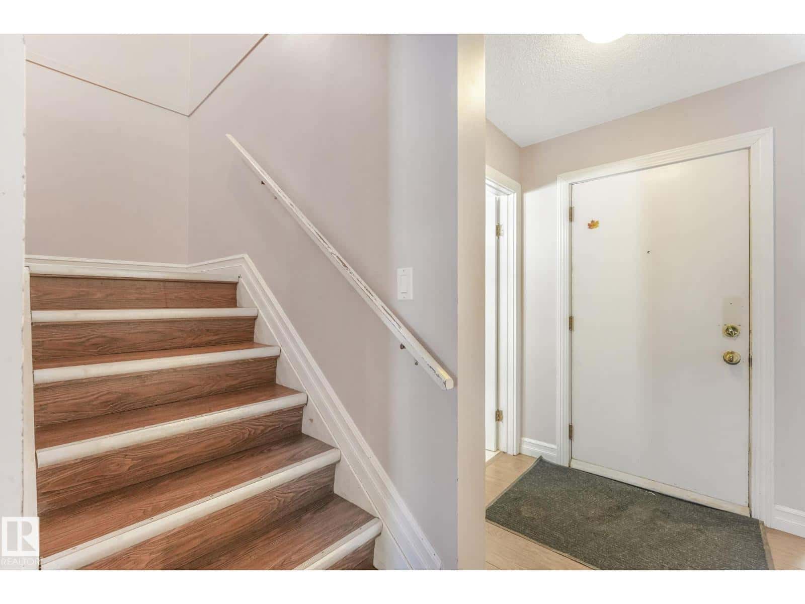 Edmonton — Edmonton - Photo 5 of 57