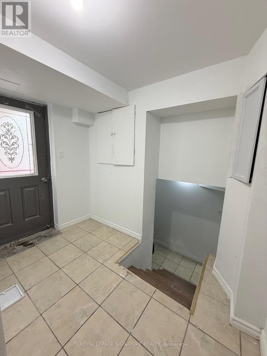 Toronto (Rouge) — Toronto (Rouge) - Main photo