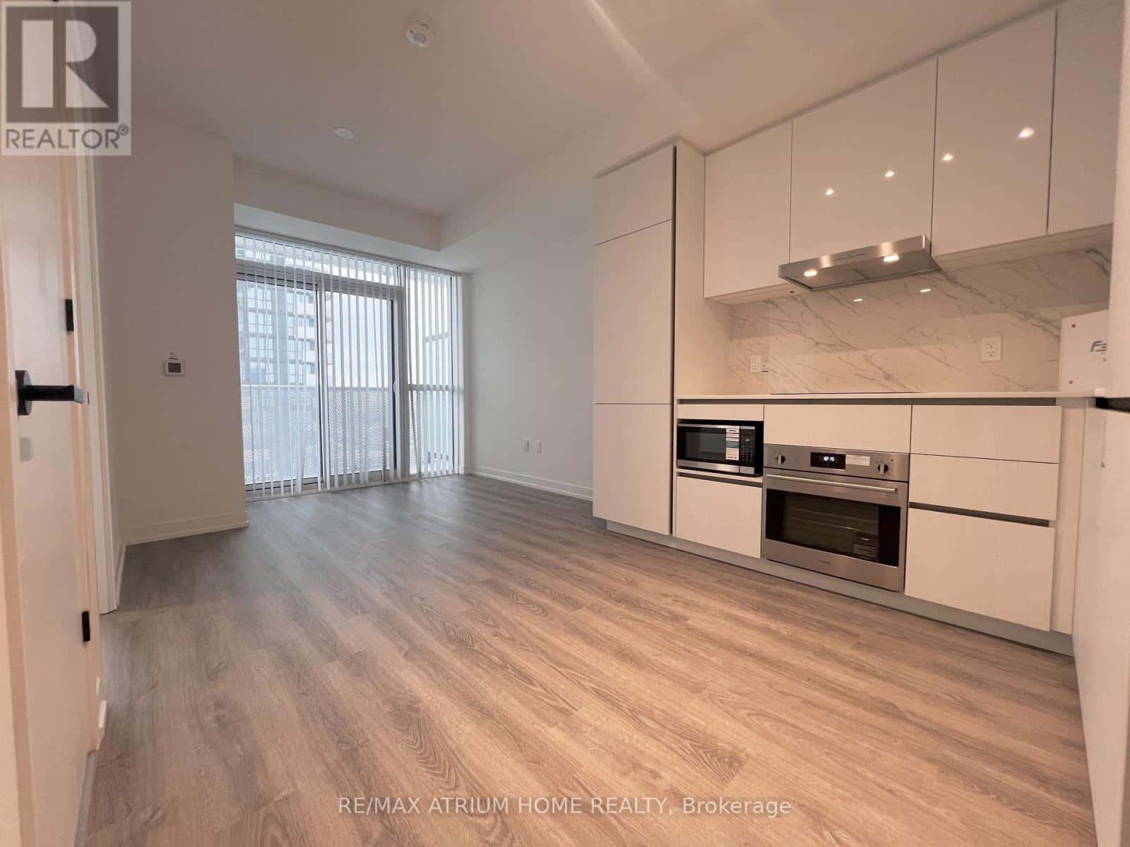 Vaughan (Vaughan Corporate Centre) — Vaughan (Vaughan Corporate Centre) - Photo 4 of 13