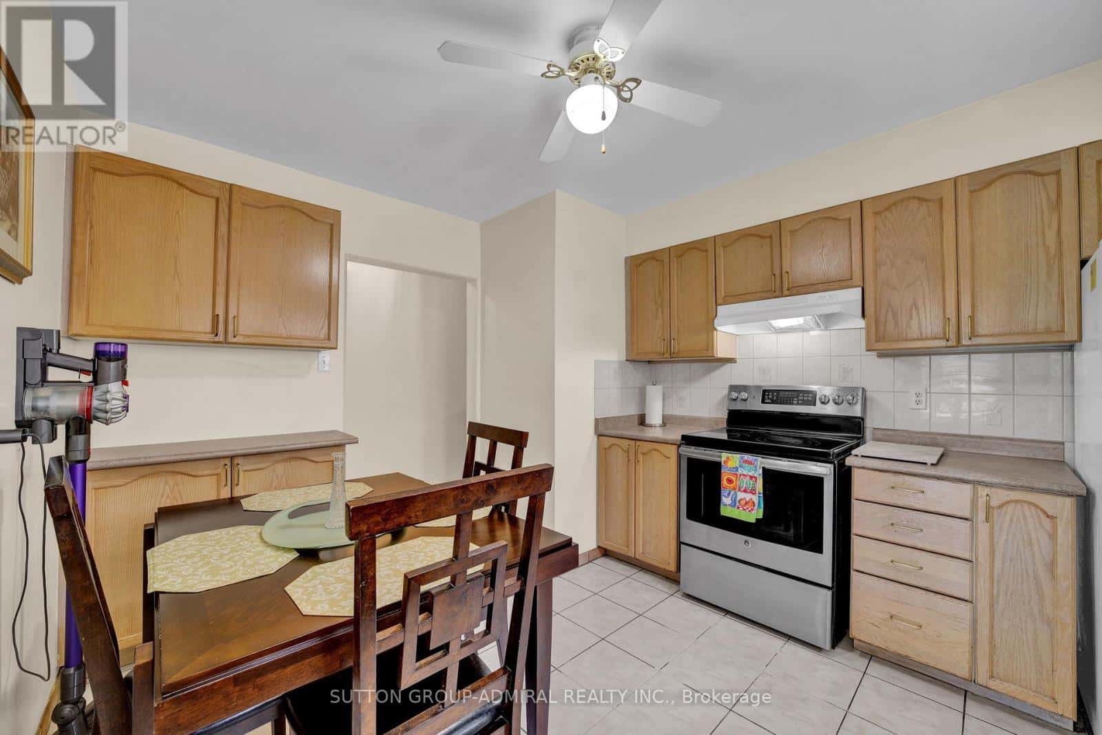 Toronto (York University Heights) — Toronto (York University Heights) - Photo 4 of 41