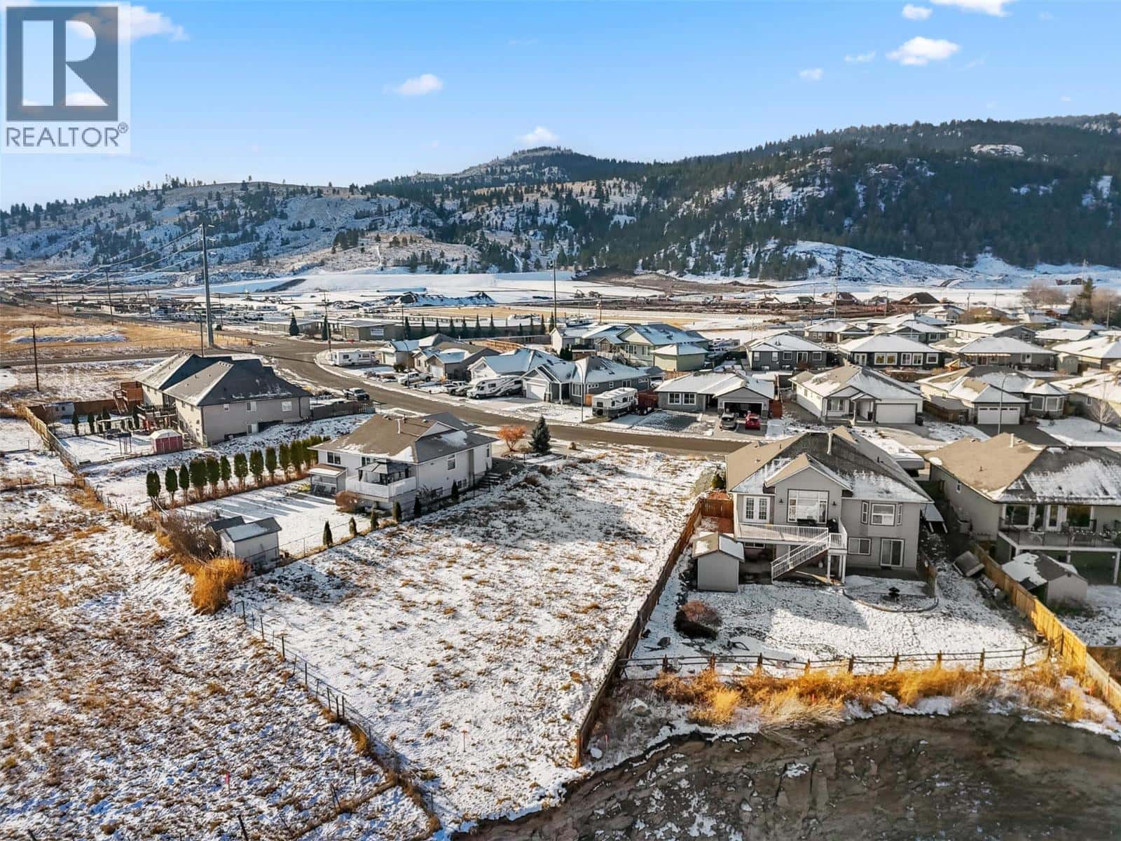 1626 Fir Rd Road — Merritt, British Columbia - Photo 2 of 32