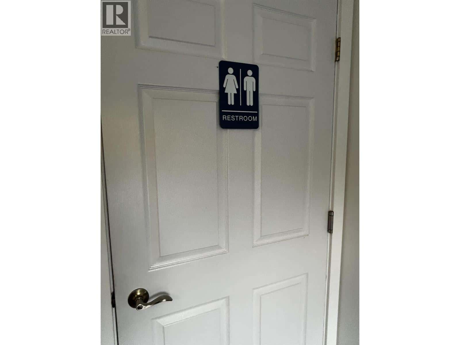 108 1161 SUNSHINE COAST HIGHWAY — Gibsons - Photo 5 of 12