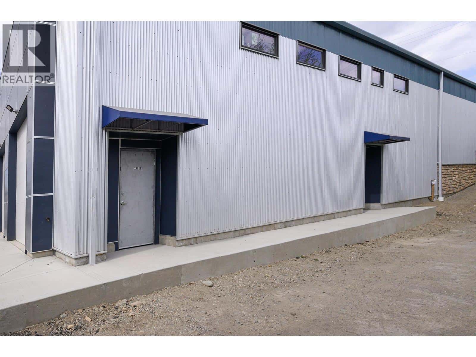 240 LARKSPUR Street Unit# 101 & 102 — Kamloops - Photo 5 of 28