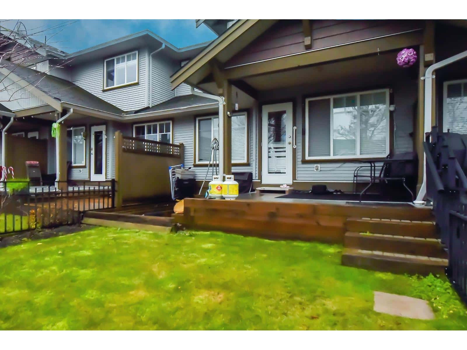 132 12040 68 AVENUE — Surrey - Photo 3 of 40