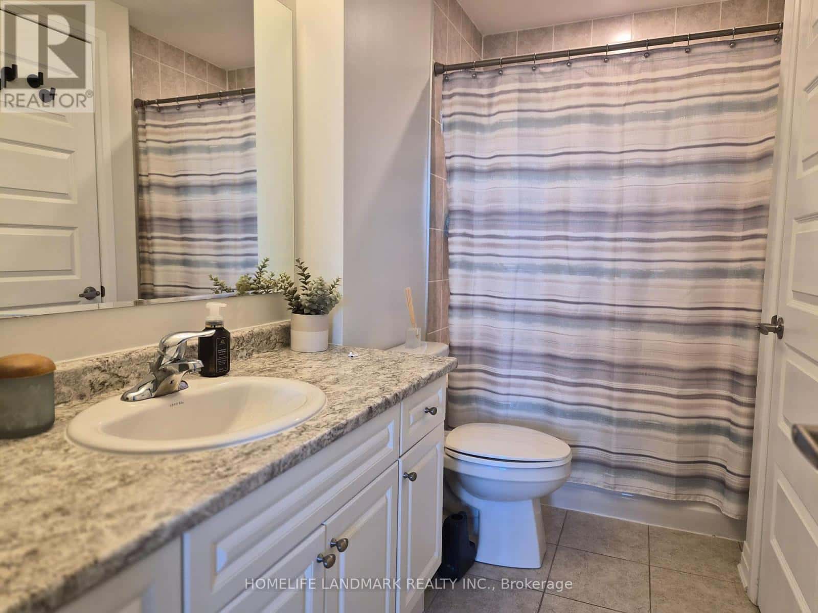 Markham (Cornell) — Markham (Cornell) - Photo 4 of 11