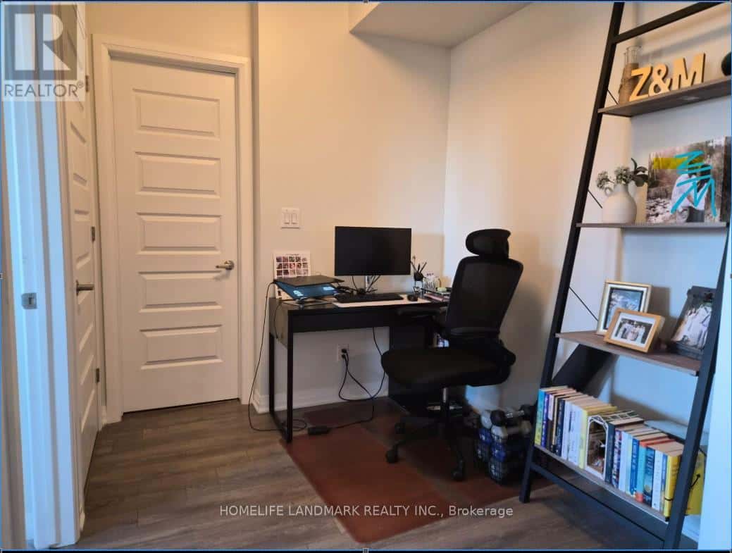 Markham (Cornell) — Markham (Cornell) - Photo 3 of 11