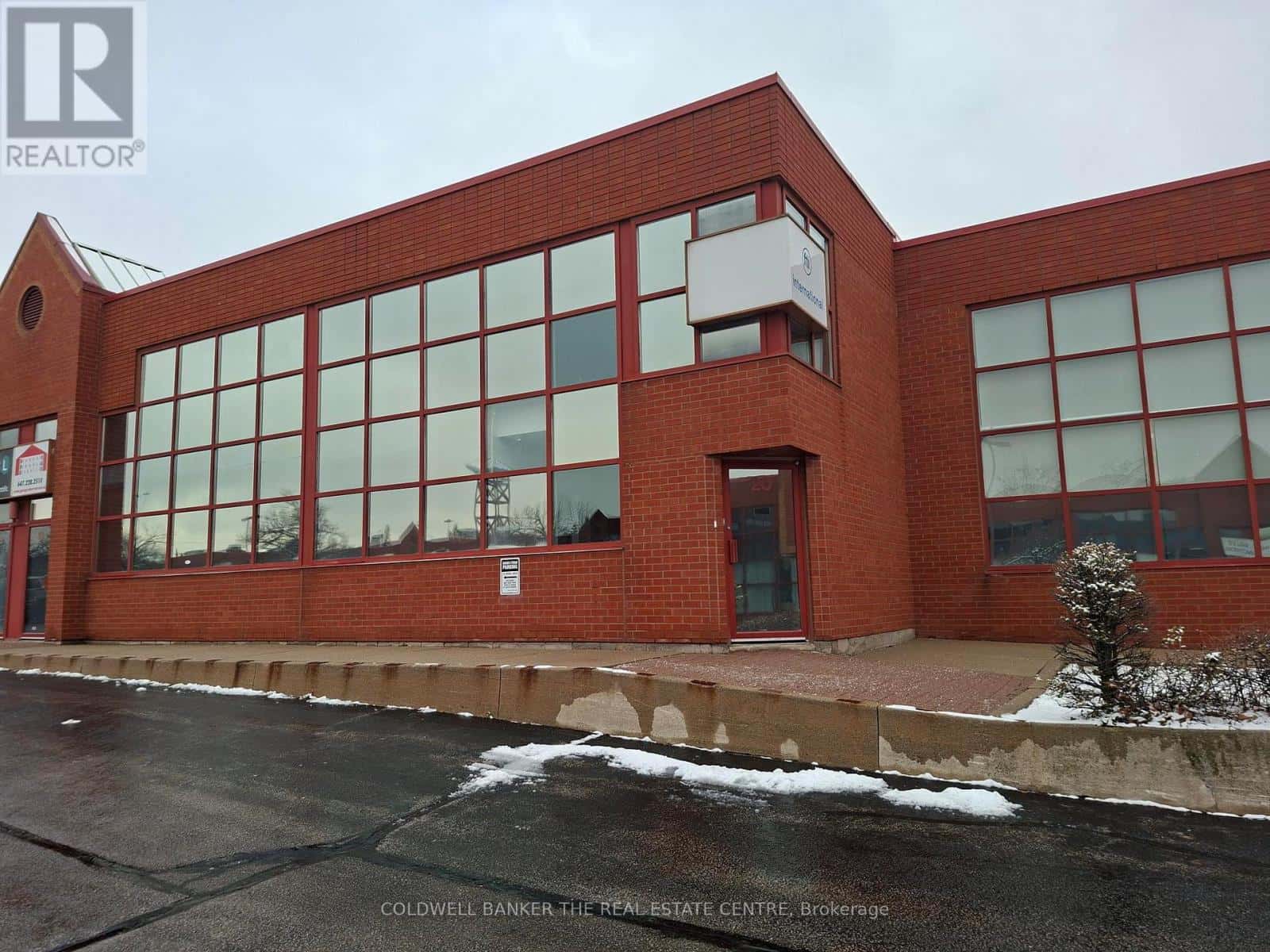 Burlington (Industrial Burlington) — Burlington (Industrial Burlington) - Photo 3 of 8