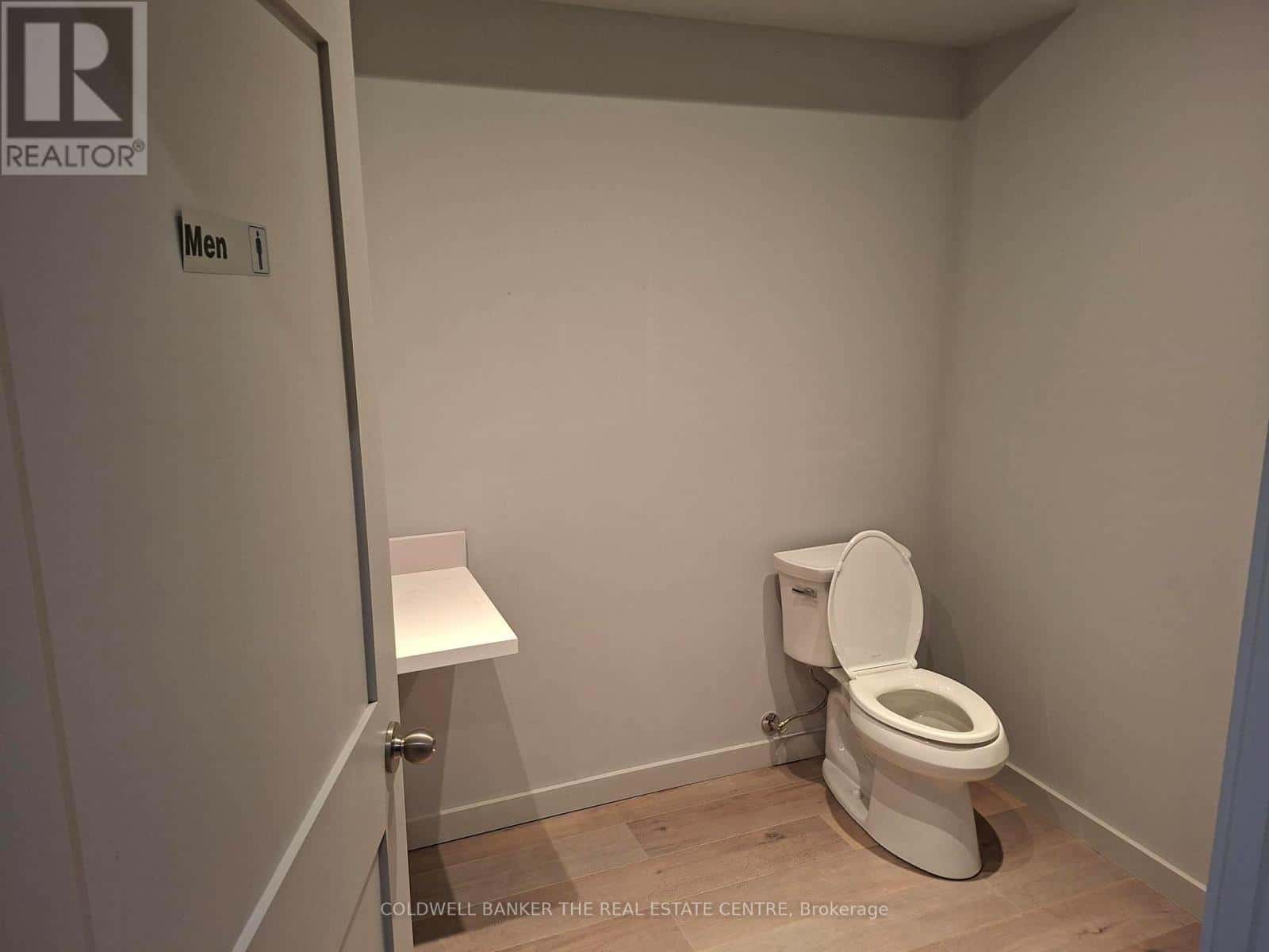 Burlington (Industrial Burlington) — Burlington (Industrial Burlington) - Photo 5 of 8