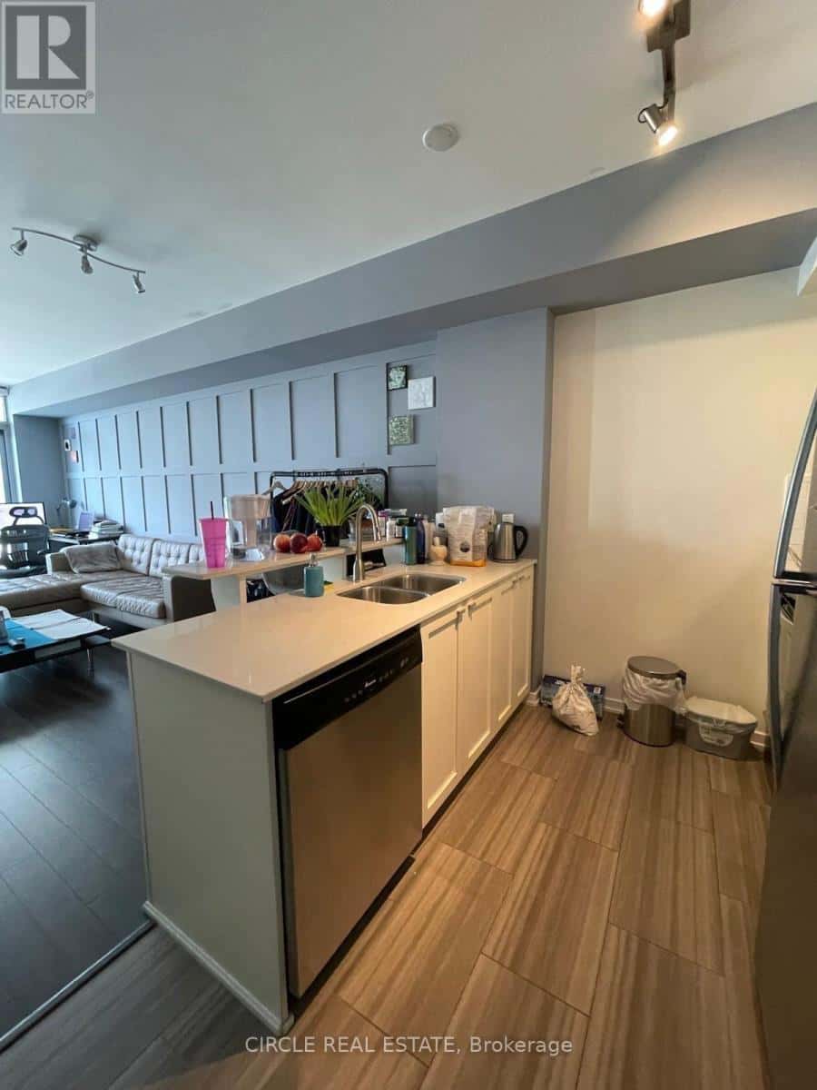 Toronto (High Park-Swansea) — Toronto (High Park-Swansea) - Photo 5 of 14