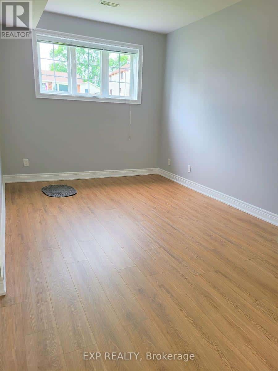 Welland (N. Welland) — Welland (N. Welland) - Photo 3 of 16