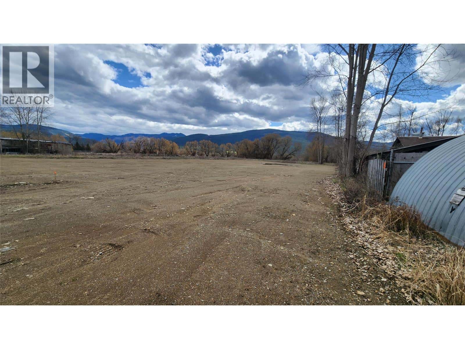 1800 Vernon Street — Lumby - Photo 2 of 11