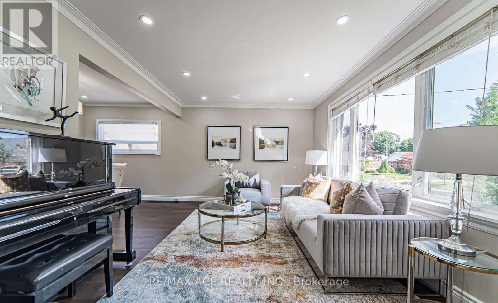 Toronto (Dorset Park) — Toronto (Dorset Park) - Photo 2 of 10