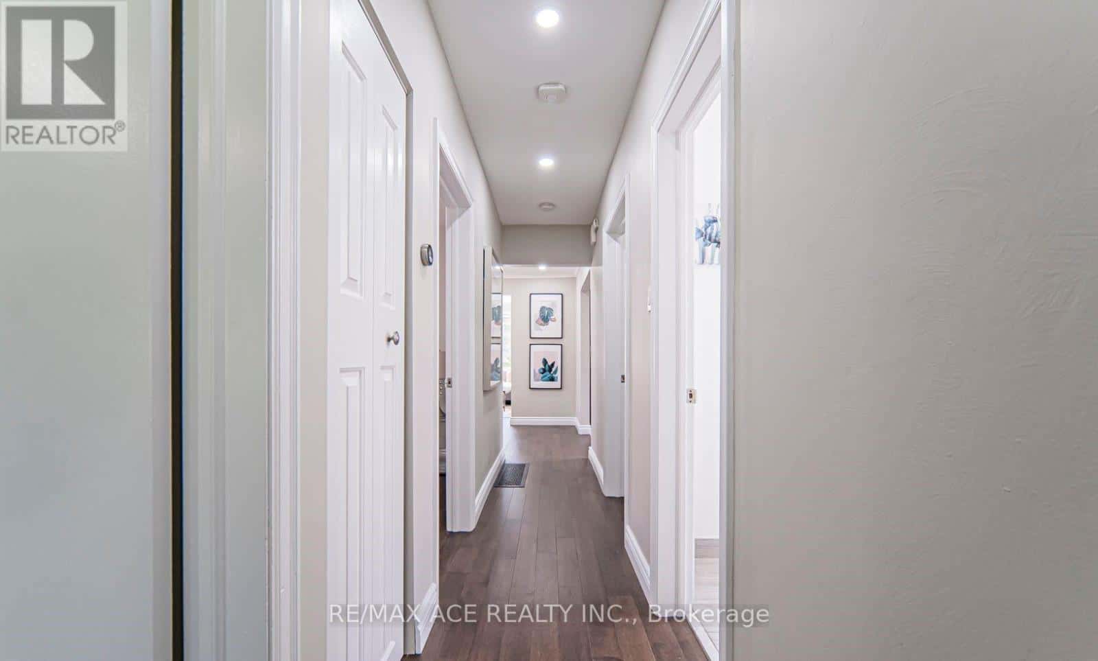 Toronto (Dorset Park) — Toronto (Dorset Park) - Photo 5 of 10