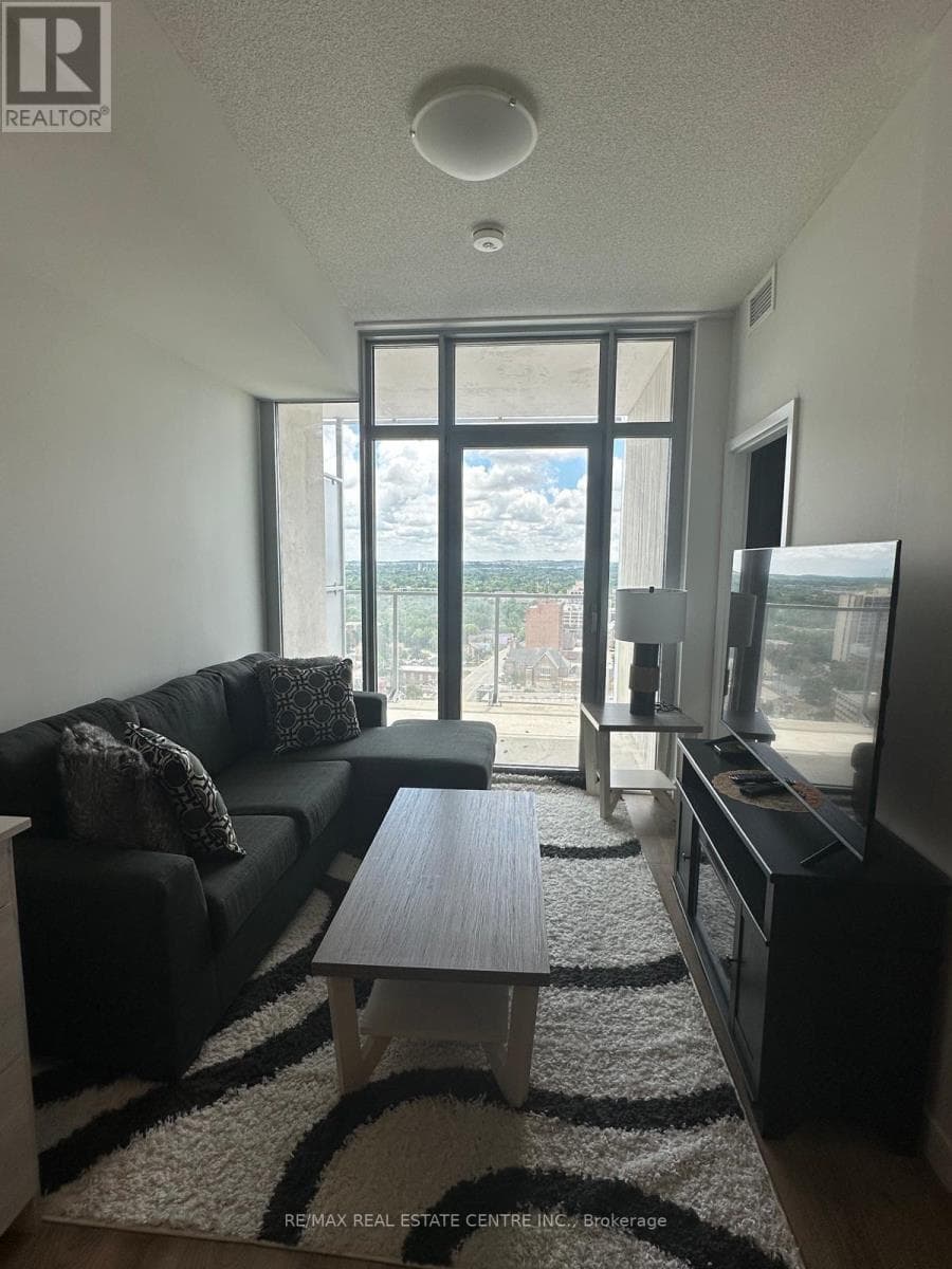 Kitchener — Kitchener - Main photo