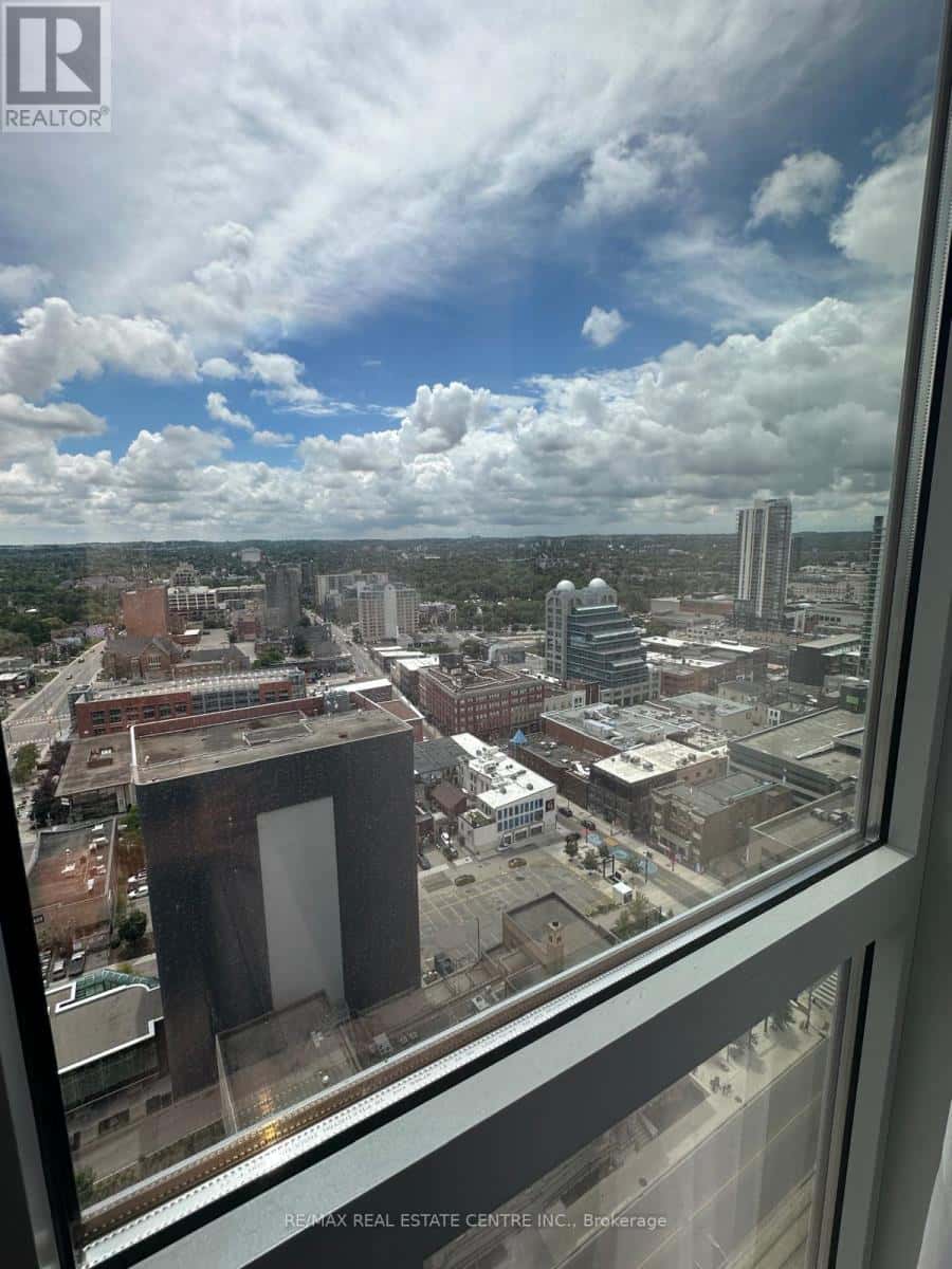 Kitchener — Kitchener - Photo 3 of 7