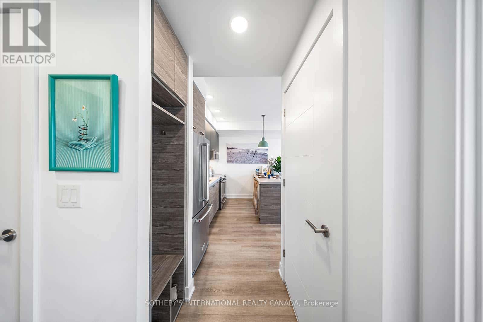 414 - 484 SPADINA AVENUE — Toronto (University) - Photo 3 of 47