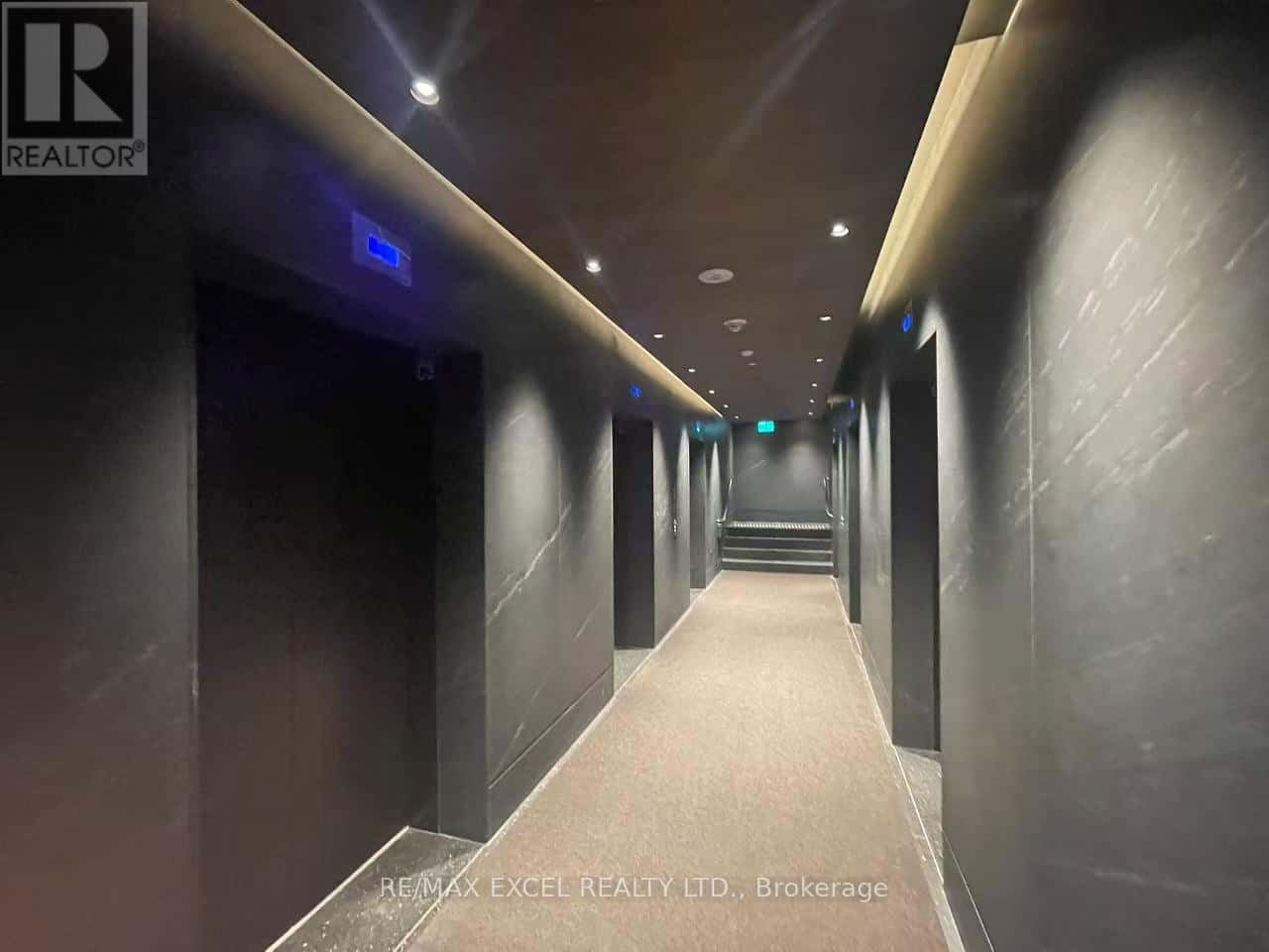 4006 - 8 INTERCHANGE WAY — Vaughan (Vaughan Corporate Centre) - Photo 5 of 21