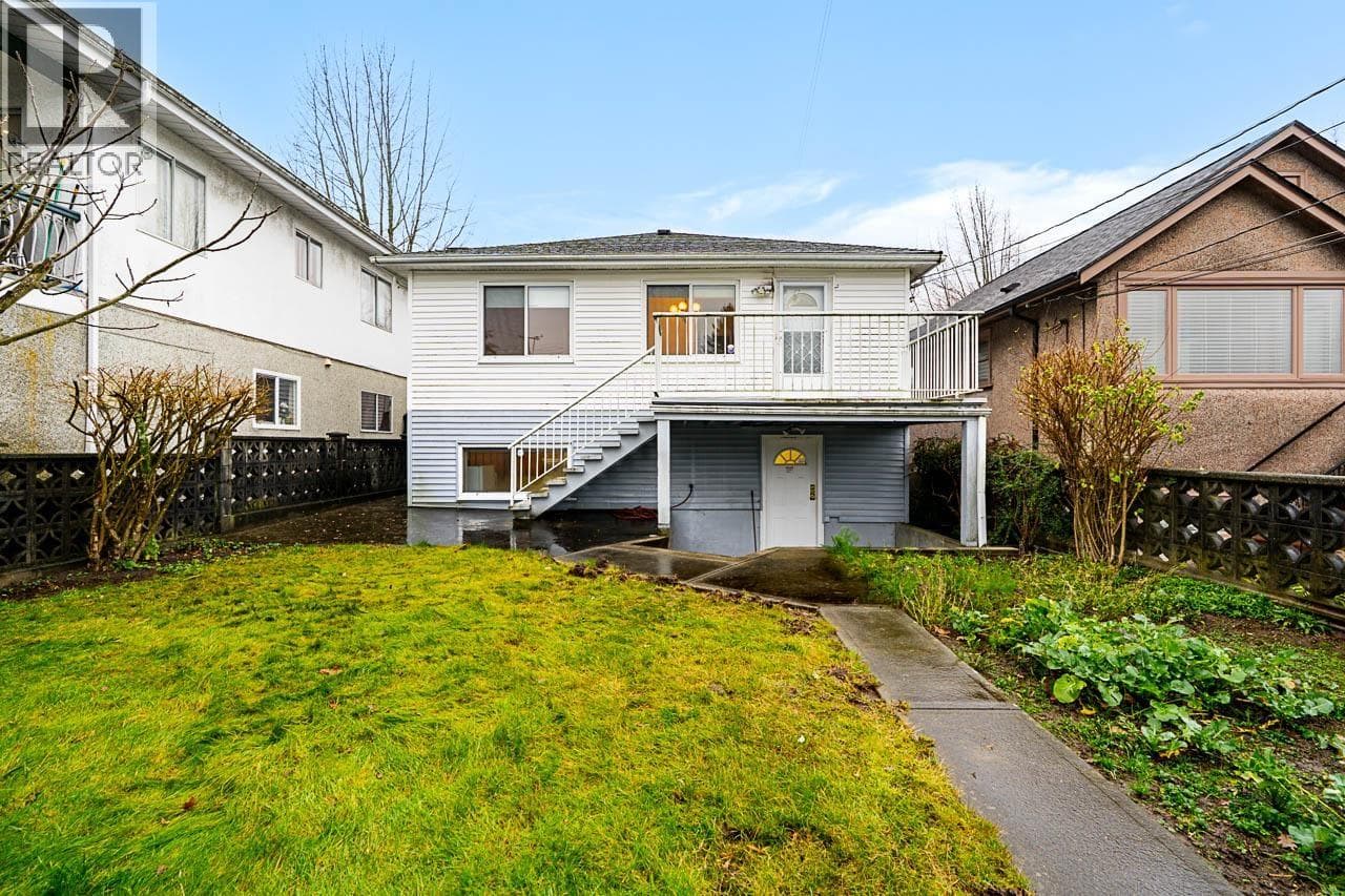 1174 KELOWNA STREET — Vancouver - Main photo