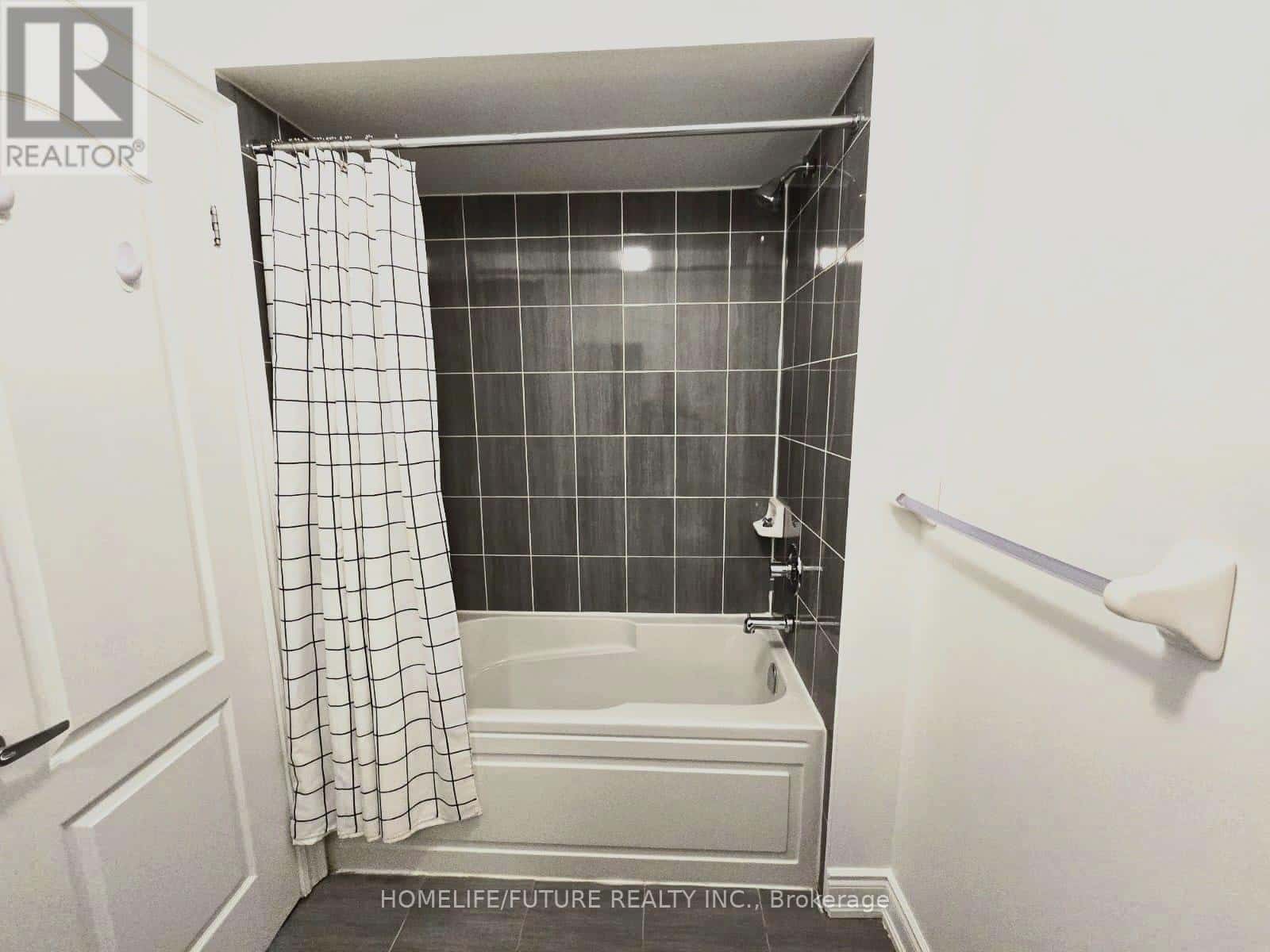 Ajax (South West) — Ajax (South West) - Photo 5 of 16