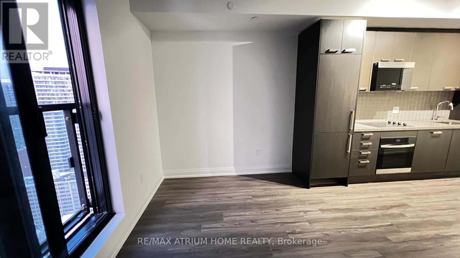 Toronto (Mount Pleasant West) — Toronto (Mount Pleasant West) - Photo 2 of 21