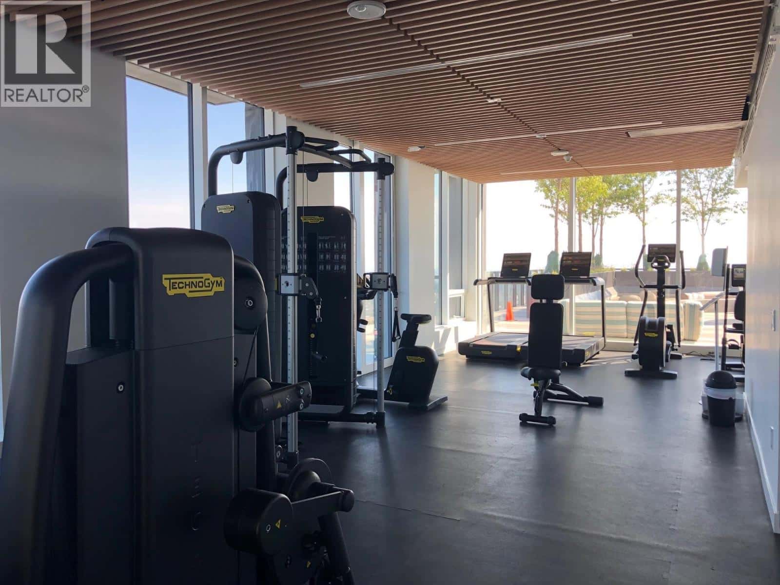 2602 5058 JOYCE STREET — Vancouver - Photo 2 of 39