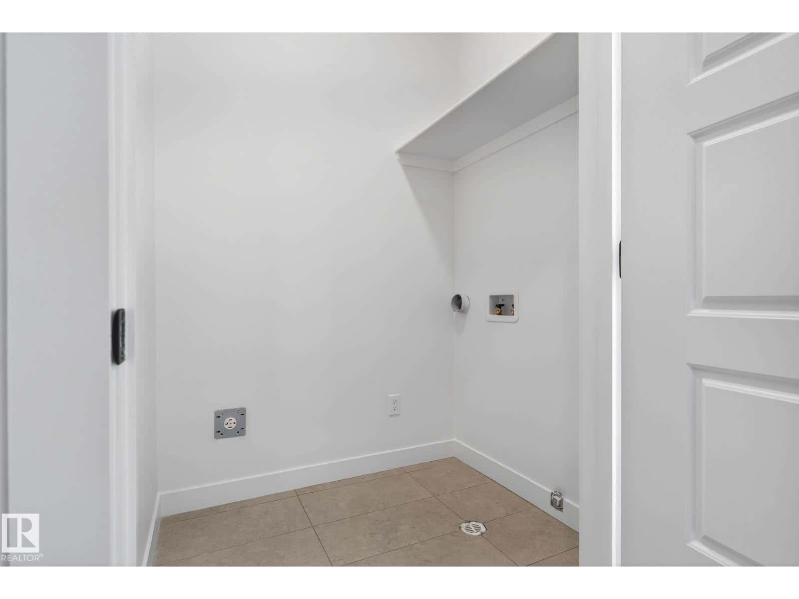 124 Pierwyck LO — Spruce Grove - Photo 4 of 33