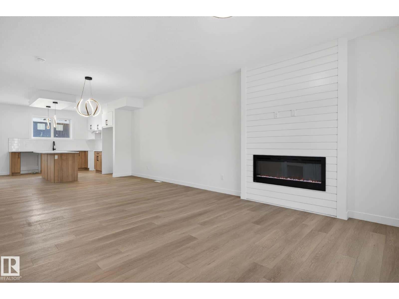 124 Pierwyck LO — Spruce Grove - Photo 3 of 33