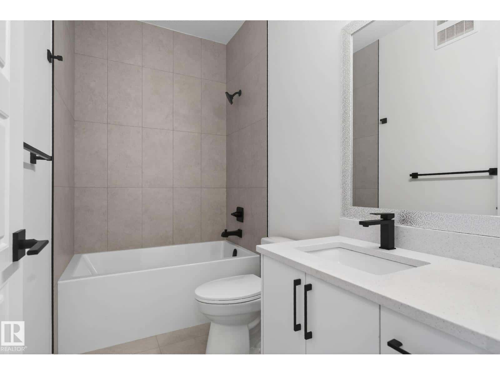 126 Pierwyck LO — Spruce Grove - Photo 2 of 29