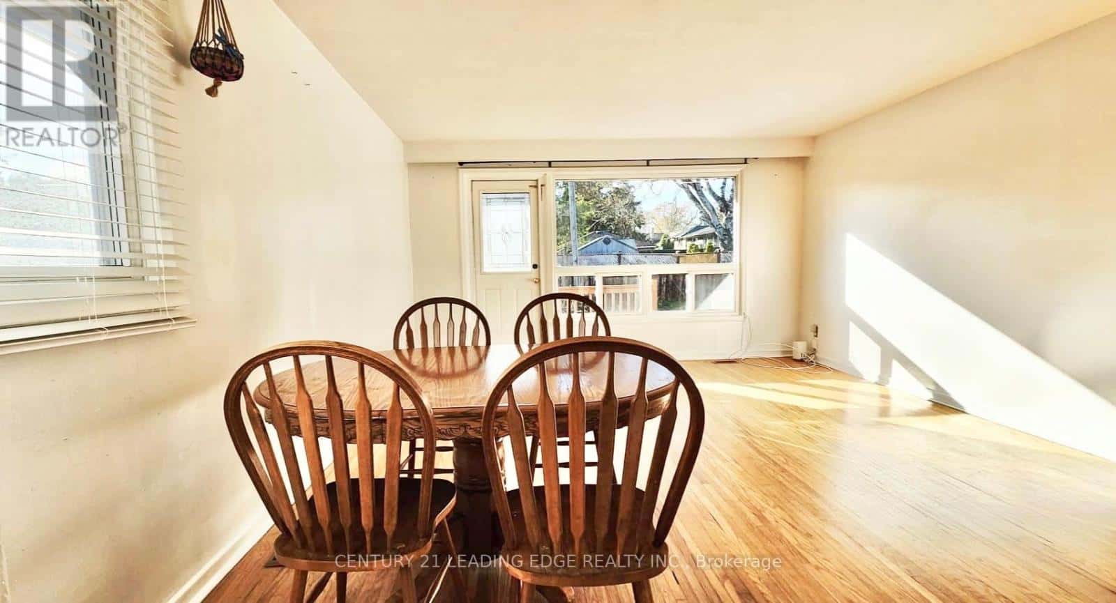 Toronto (West Hill) — Toronto (West Hill) - Photo 5 of 15