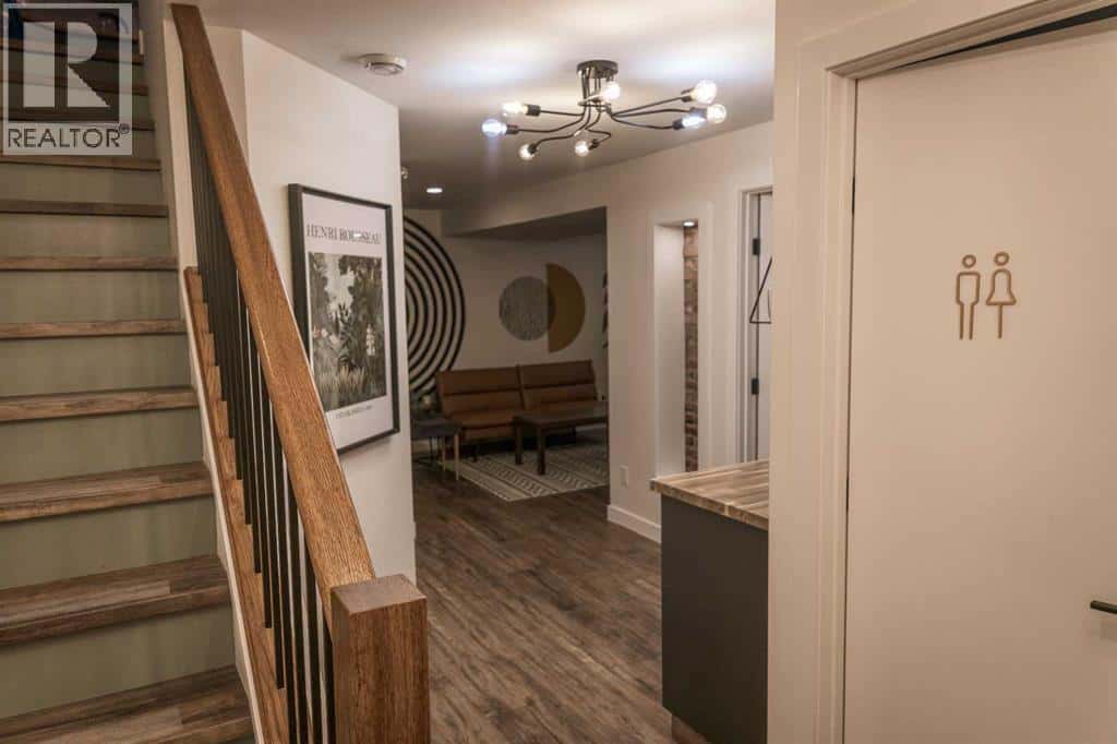 Lower, 9710 99 Avenue — Grande Prairie - Photo 5 of 24