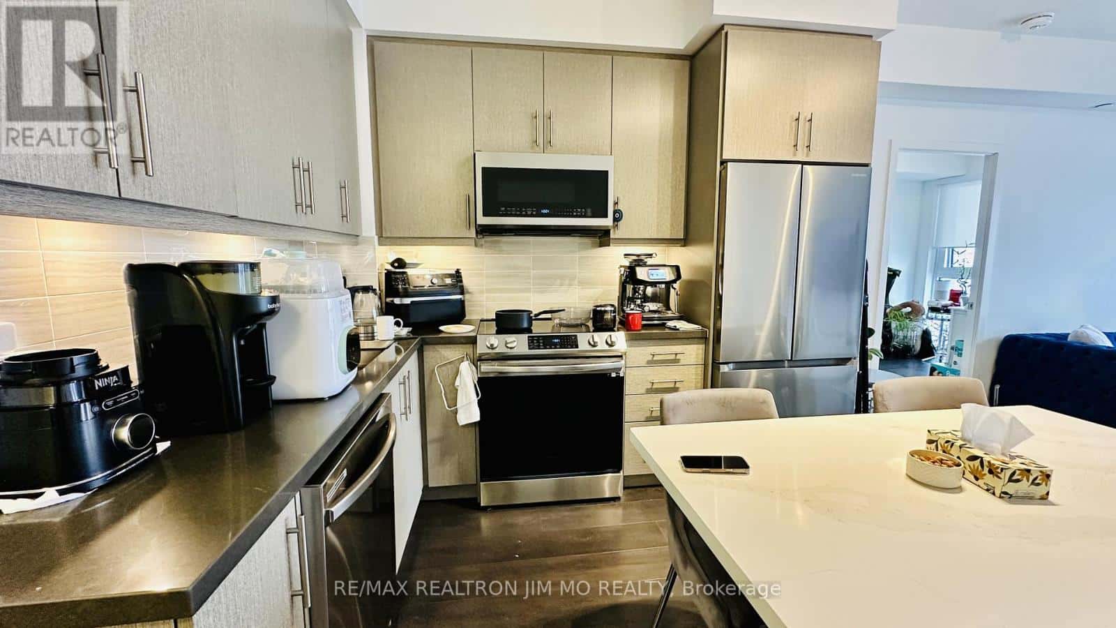 Richmond Hill (Langstaff) — Richmond Hill (Langstaff) - Photo 2 of 25