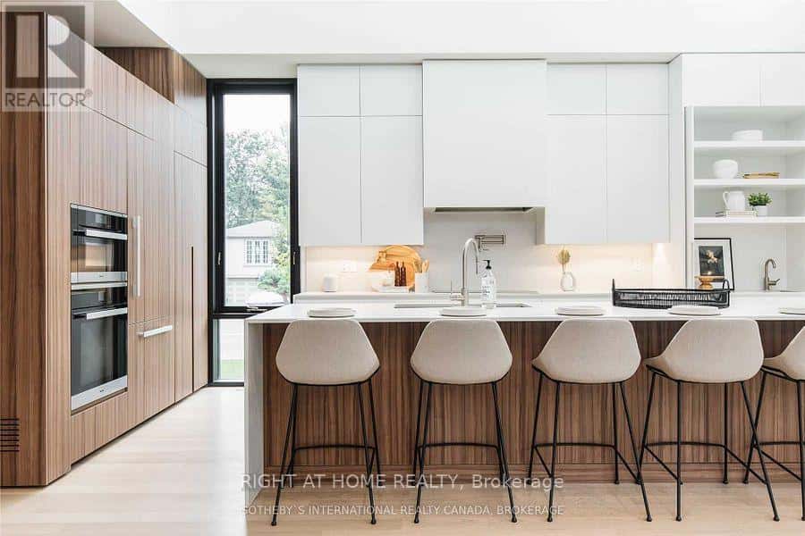 Markham (Grandview) — Markham (Grandview) - Photo 4 of 24