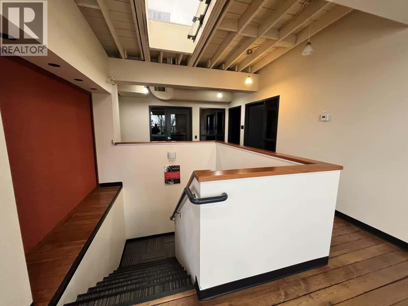 New Westminster — New Westminster - Photo 2 of 13