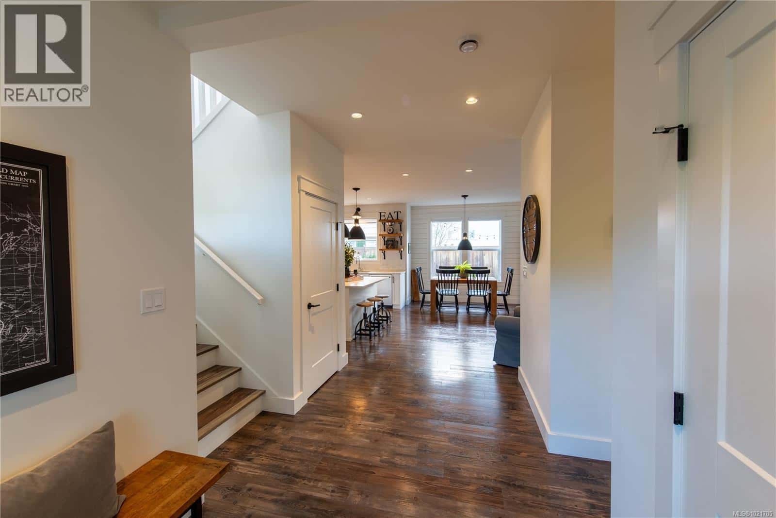 17 Jedstone Pl — View Royal, British Columbia - Photo 3 of 42